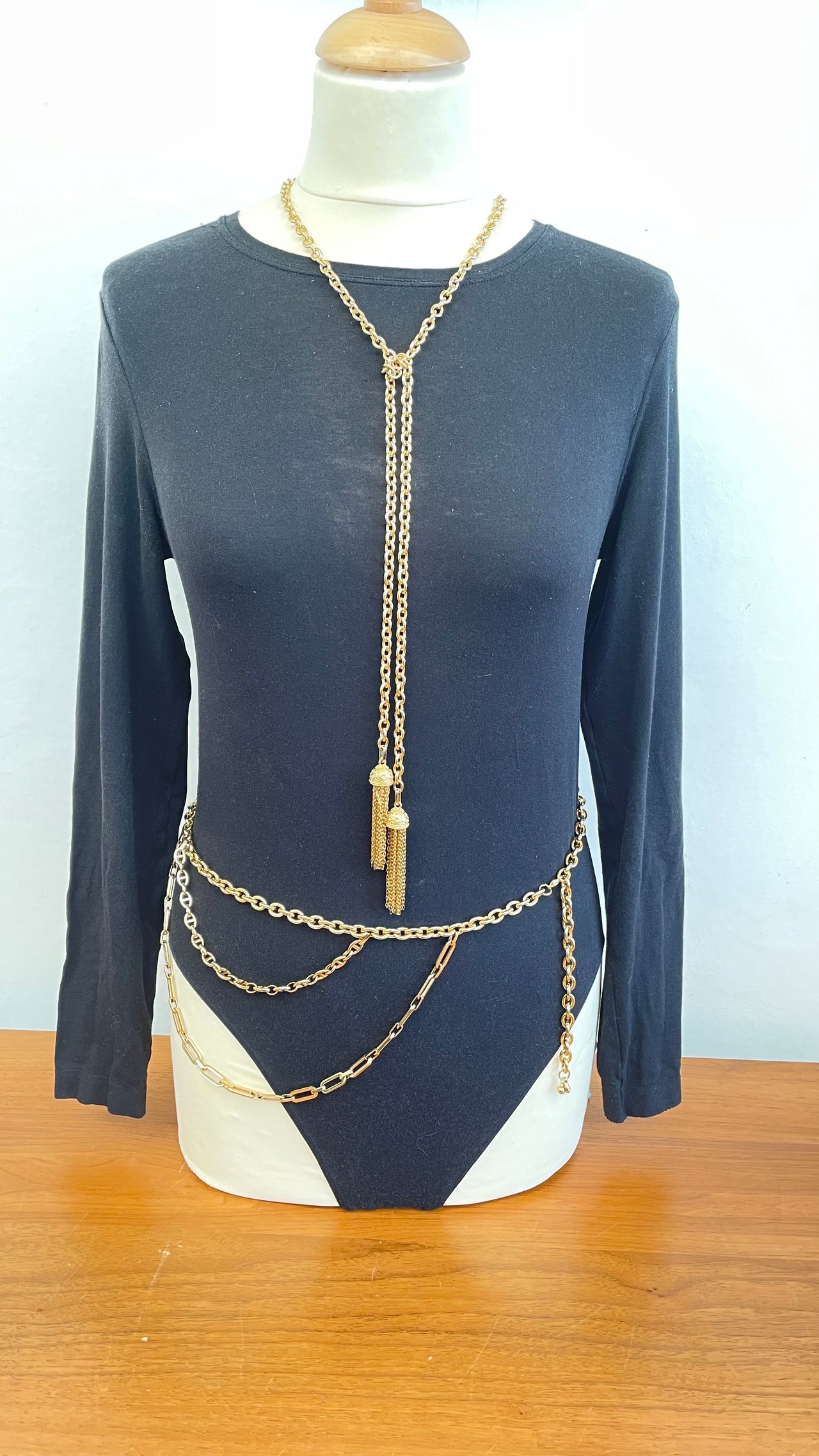 Collier cravate chaîne et pompon - Collection Bling