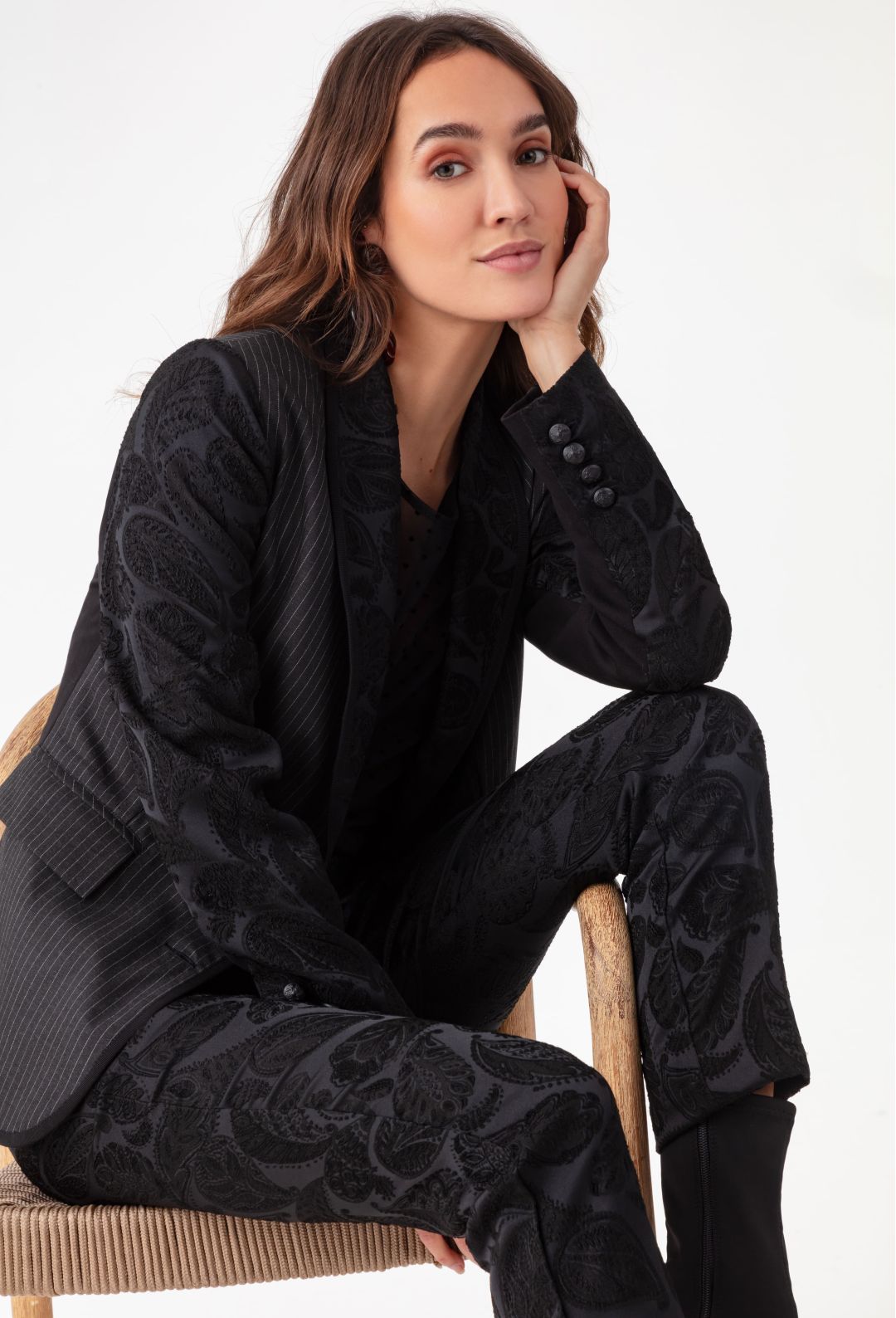 Pantalon cigarette Baker en jacquard noir