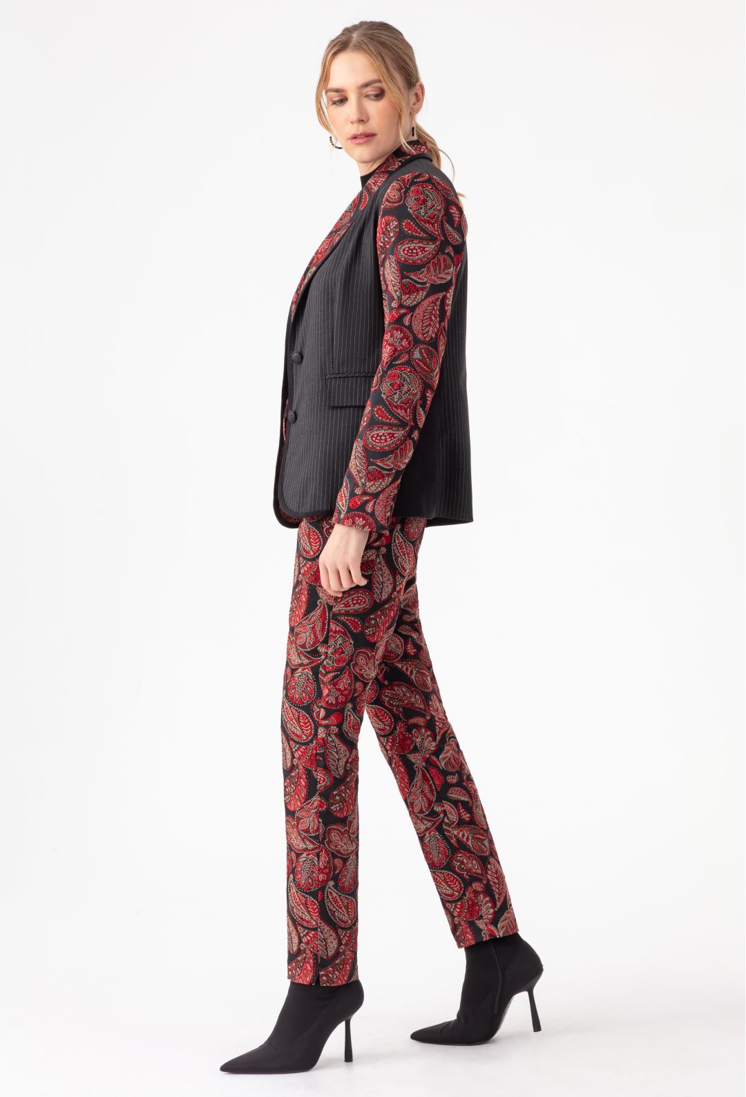 Pantalon cigarette Baker en jacquard rouge